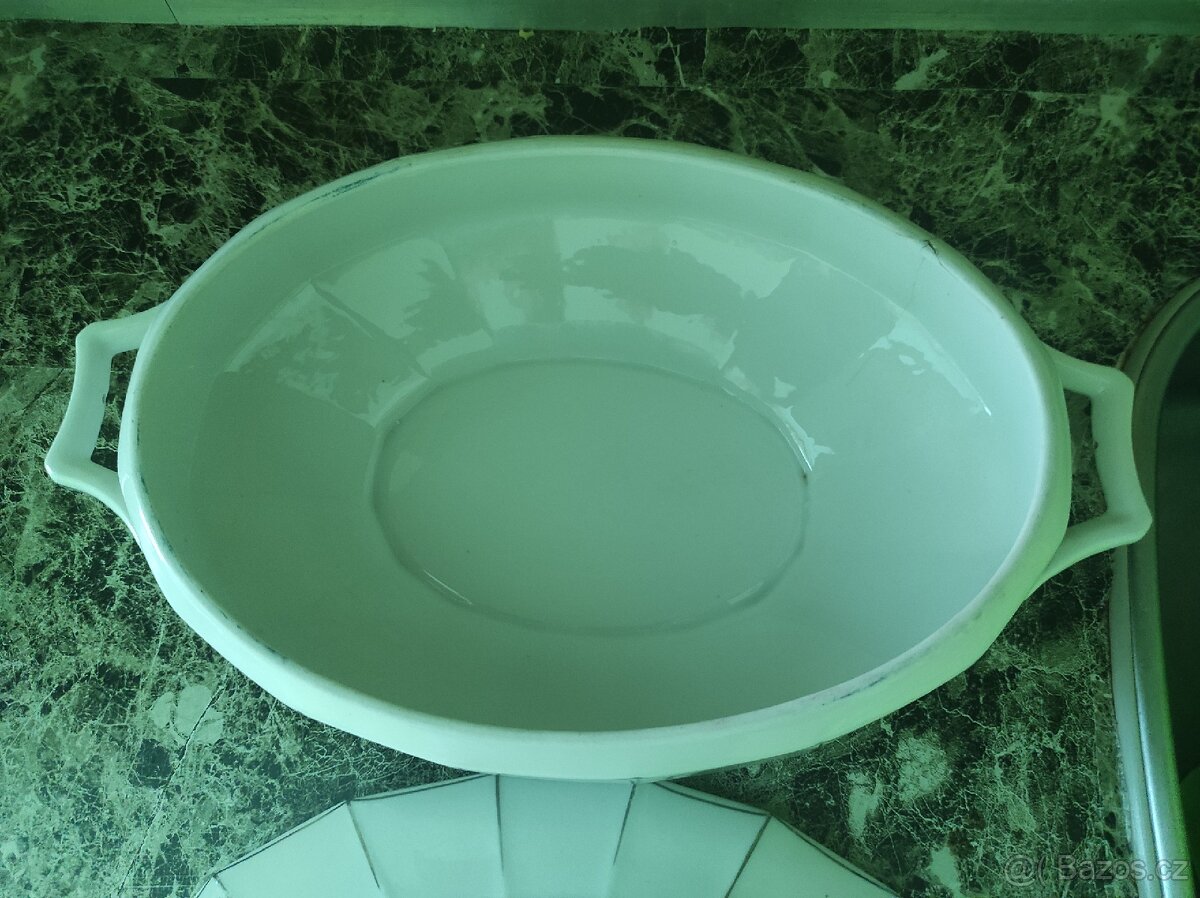 Porcelánová dóza - 7