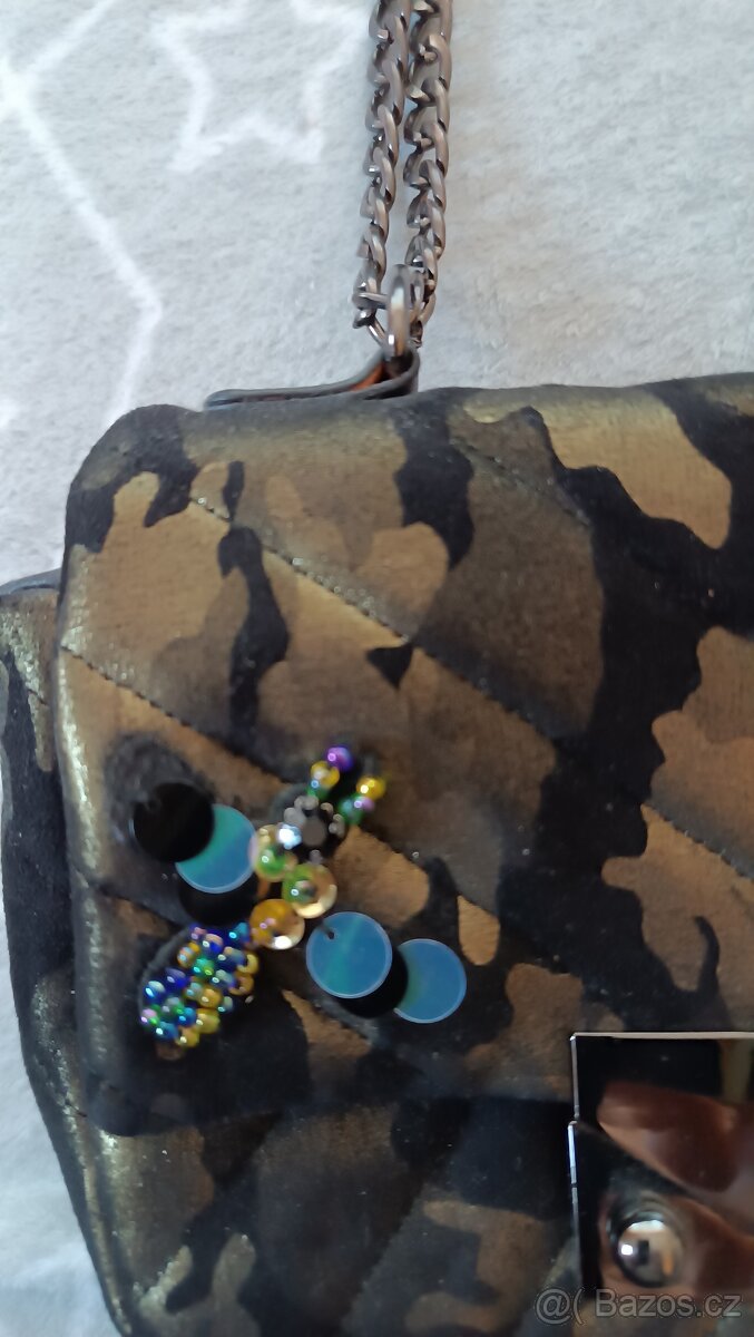 Malá kabelka s maskáčovým vzorem - 7