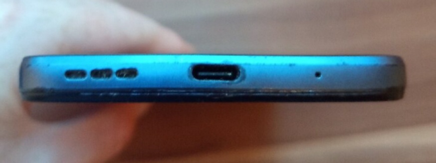 📱 Mobilní telefon Motorola moto E32 - 7