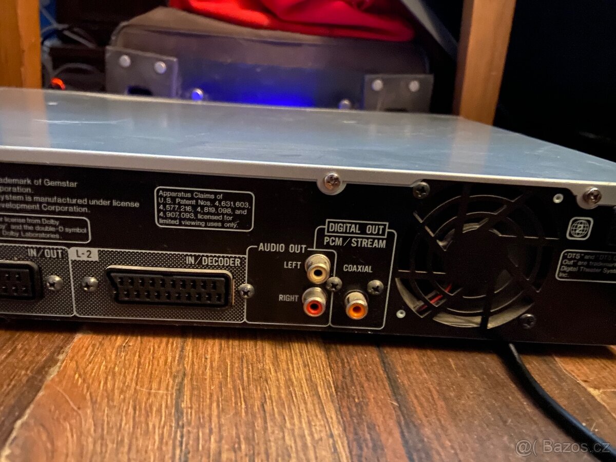 Prodám DVD rekordér JVC DR M100. - 7