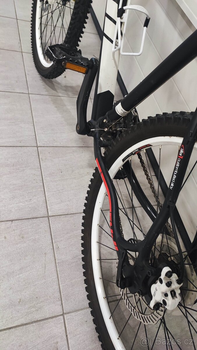 Fuji Nevada 1.0 LE 26 bile - 7