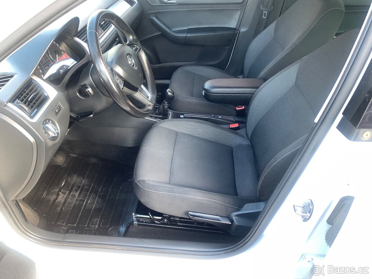 ŠKODA Rapid 1.6 TDI, 77 kW ambition 2013 - 7