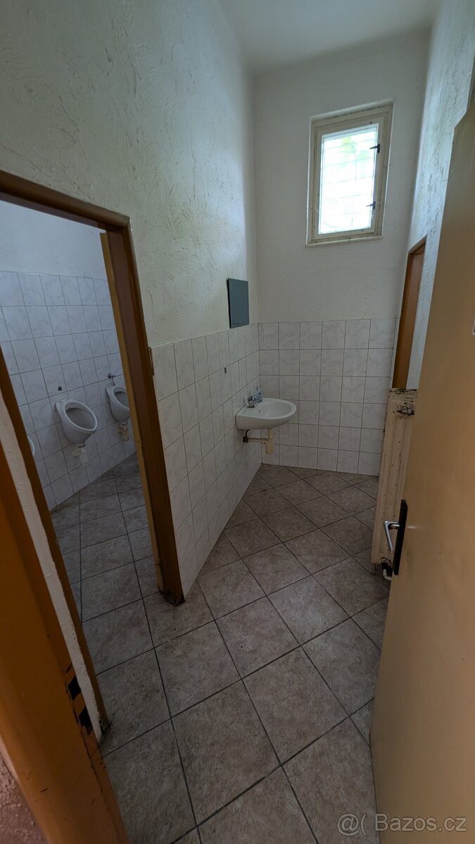 Víceúčelový objekt - 7