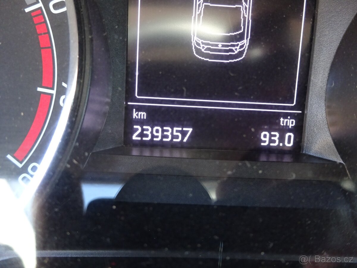 Škoda Rapid 1.0 TSI r.v.2017( 81kw) 6 rychlostí stk:8/2027 - 7