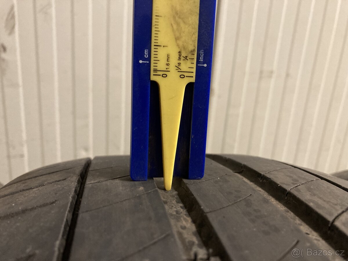 Letní pneu 215/60/17 Michelin - 7