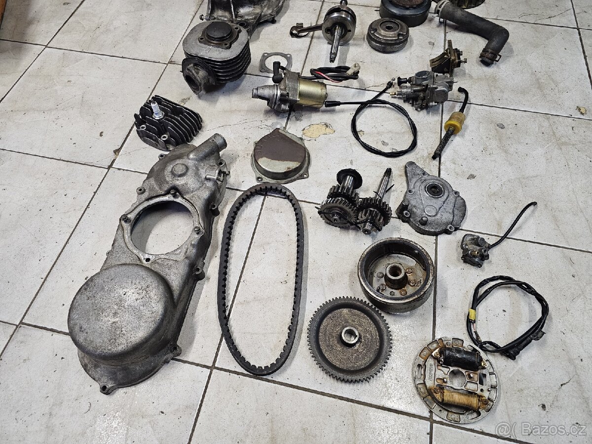 Díly motoru Suzuki LT 80 lt80 - 7