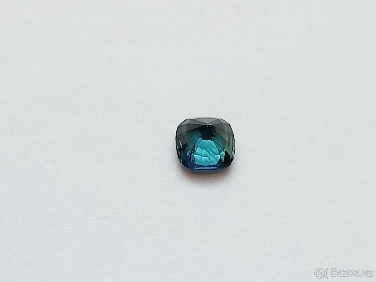 Safír-0,82 ct. - 7