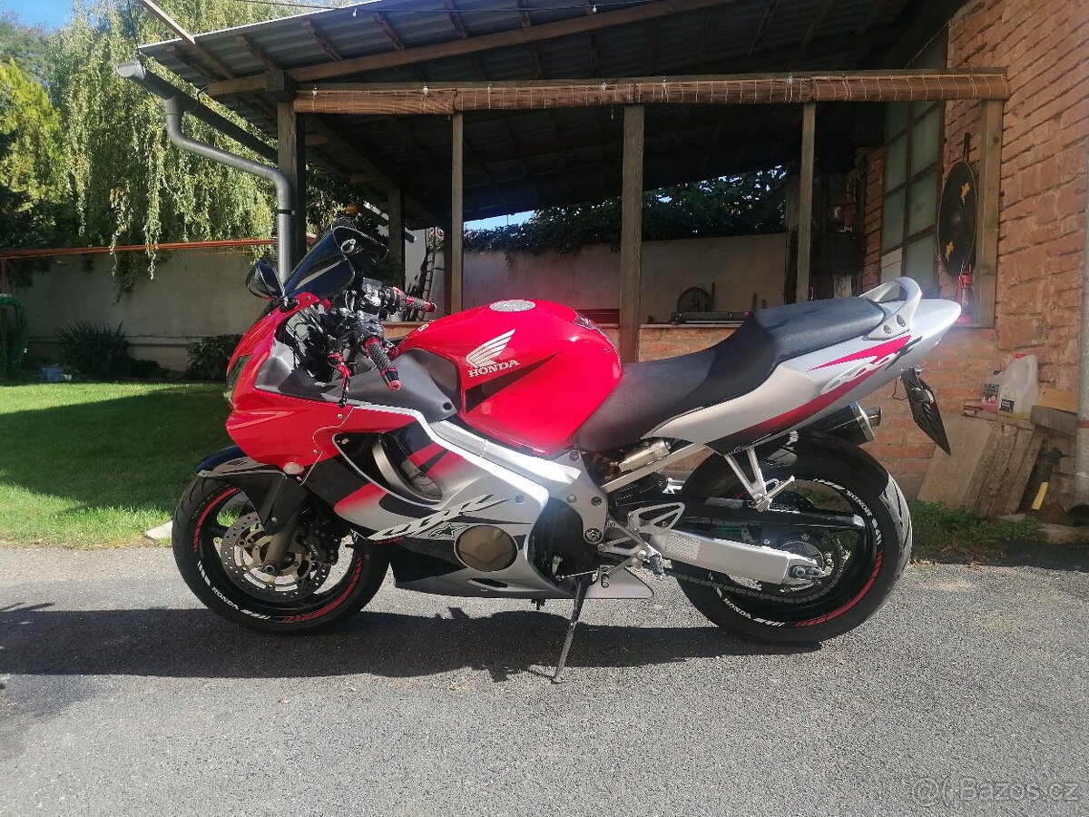 HONDA CBR 600 F - 7