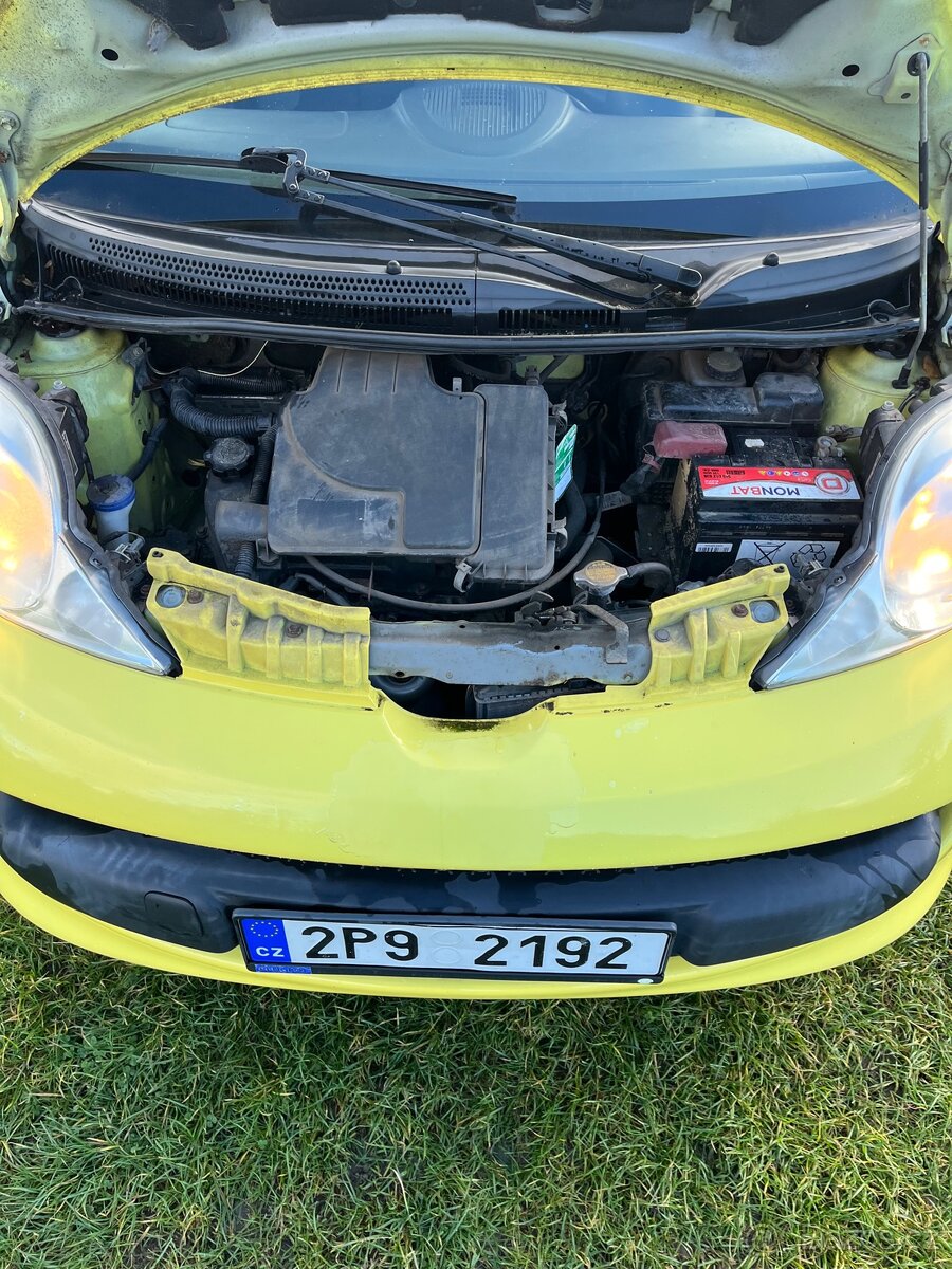 Peugeot 107 1.0i 50kw 2006 100 tis najeto stk 4/27 - 7