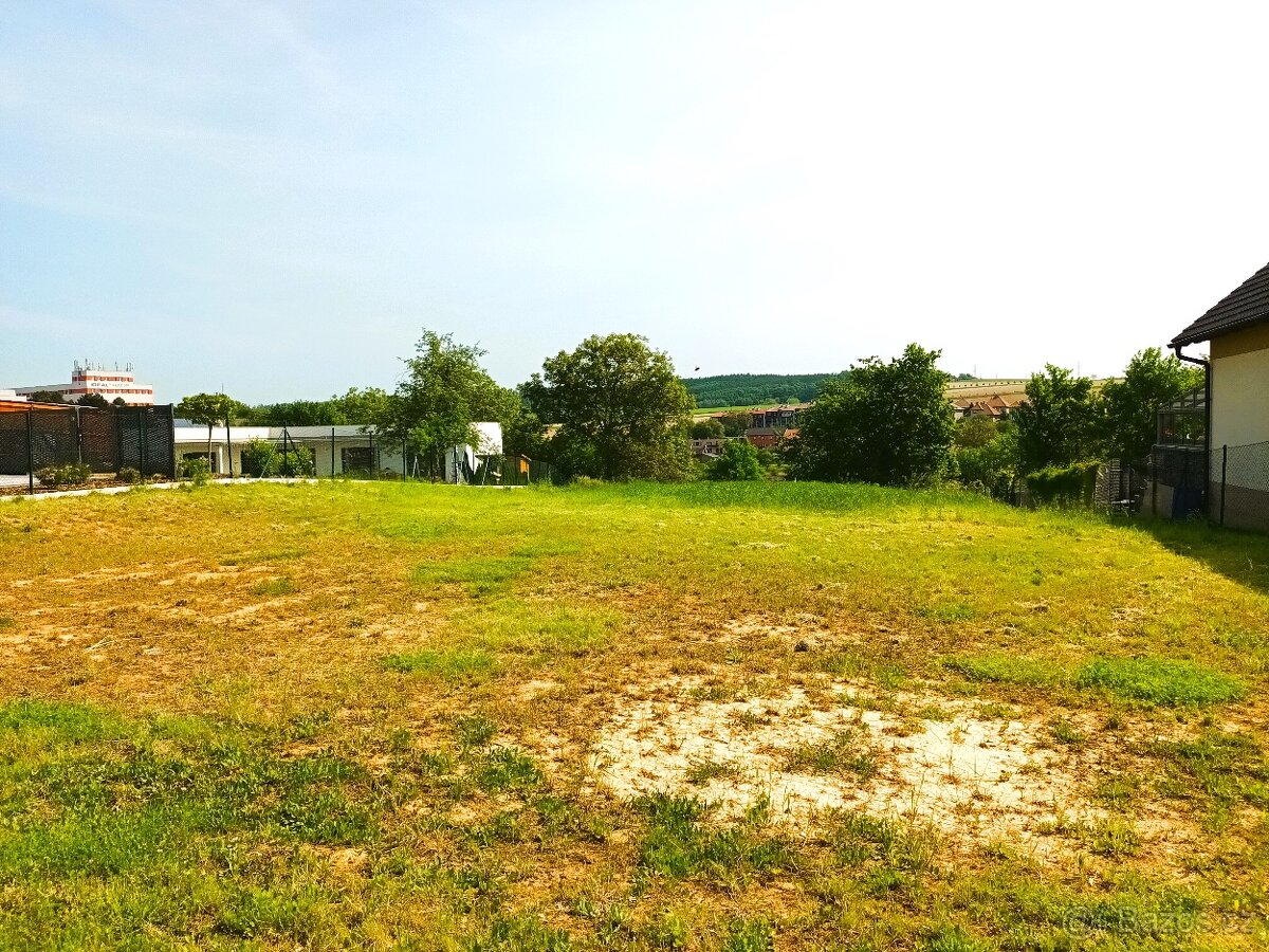 Stavební pozemek Zlín Tečovice 1364 m2 i pro dvojdům - 7
