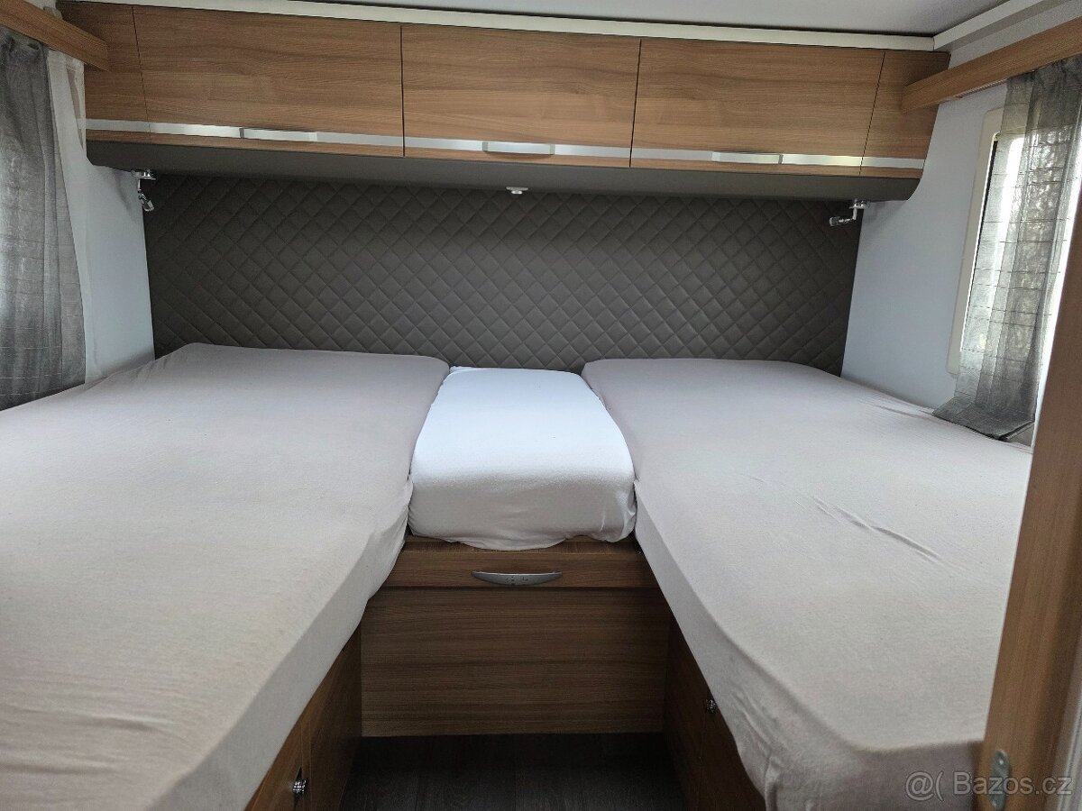 Obytny automobil Adria Matrix 670 SL - 7