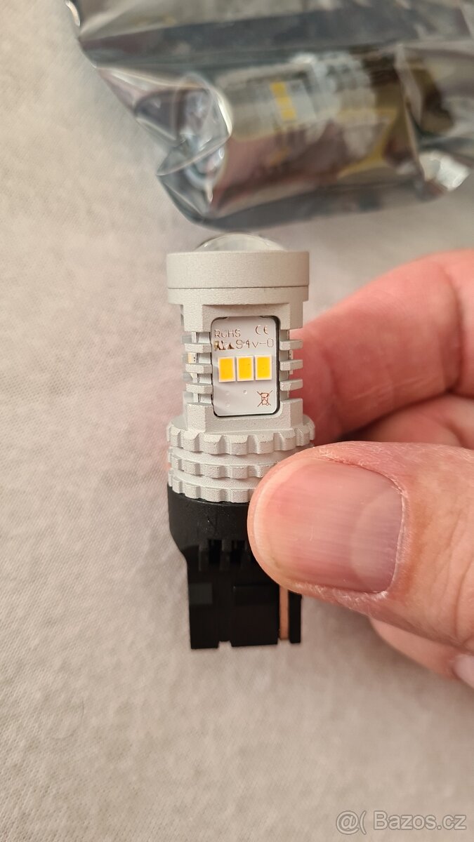 100% CANBUS LED P21W PY21W ZA VÁS - 7