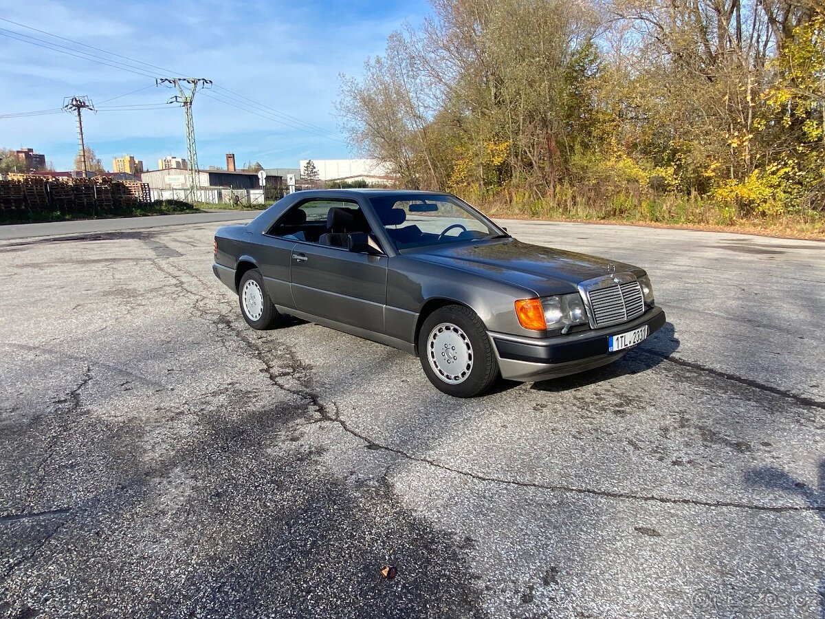 Mercedes-Benz w124 300ce - 7