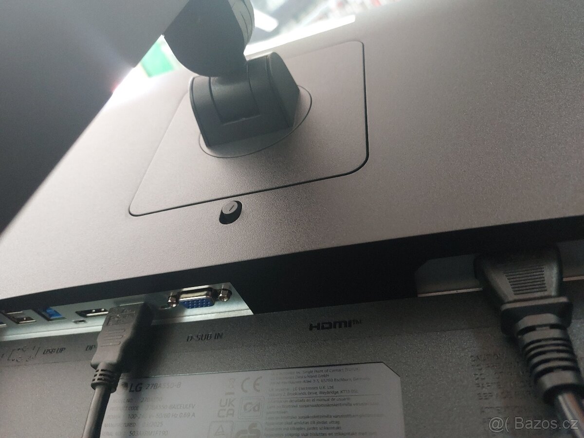 Monitor 27" LG, DOKLAD, ZÁRUKA, kabel, krásný stav - 7