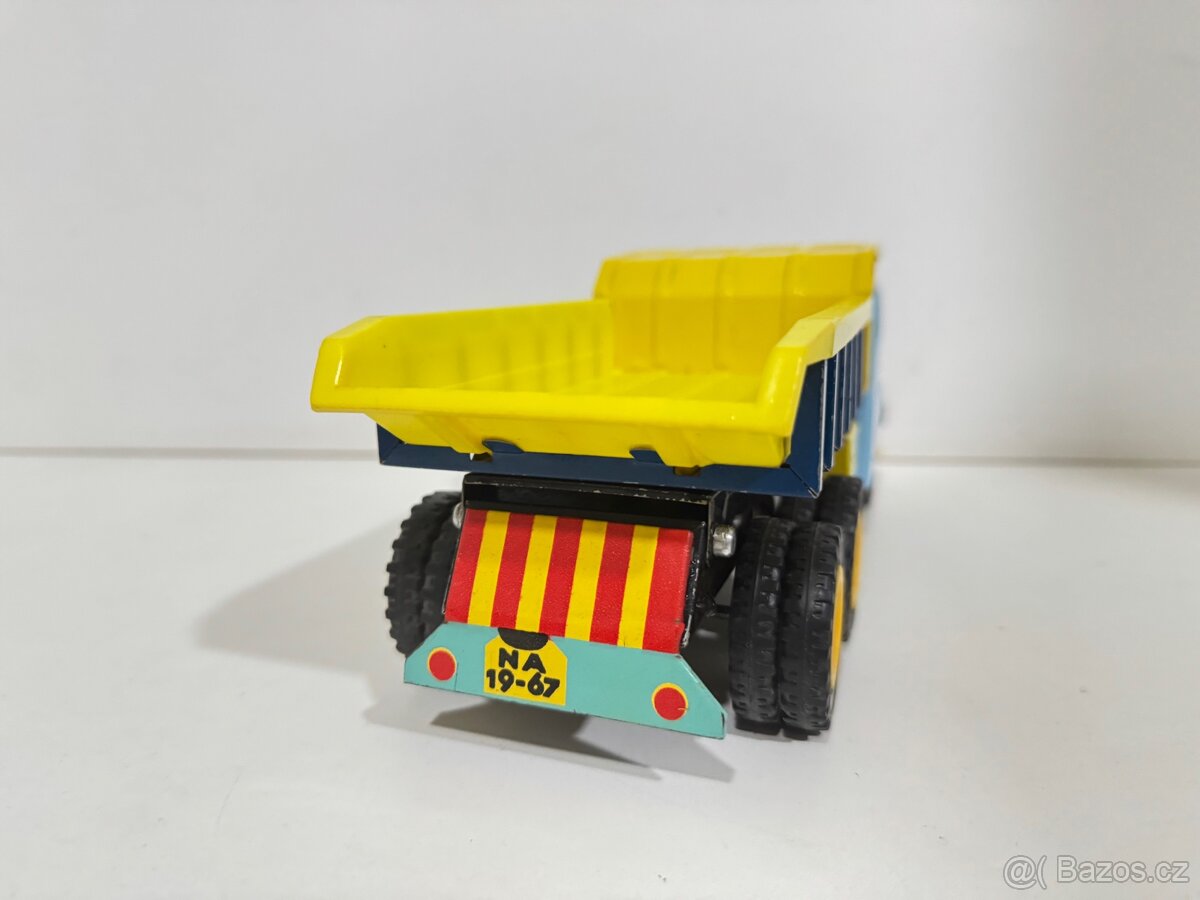 KDN - stará hračka - Tatra 138 - SKLAPEČKA - 7