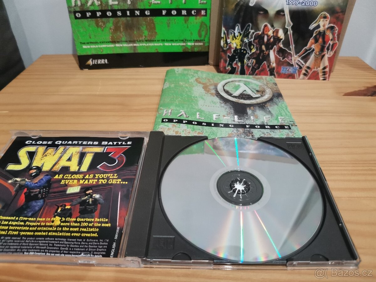 HALF-LIFE OPPOSING FORCE BIG BOX - 7