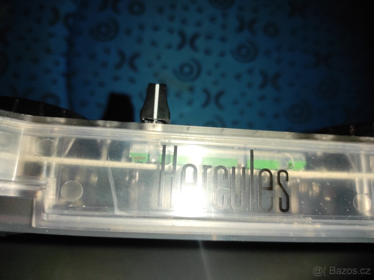 Mix pult Herkules DJControl Glow - 7