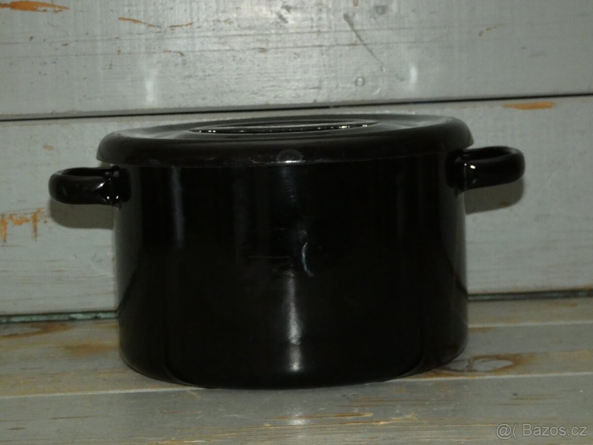 Černý litinový hrnec - 7