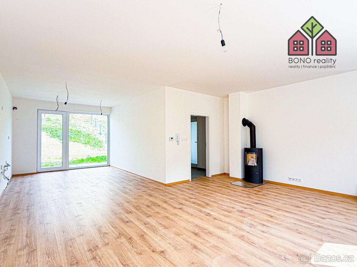 RD, dispozice 4+kk, plocha 160 m2, novostavba, garáž, zahrad - 7