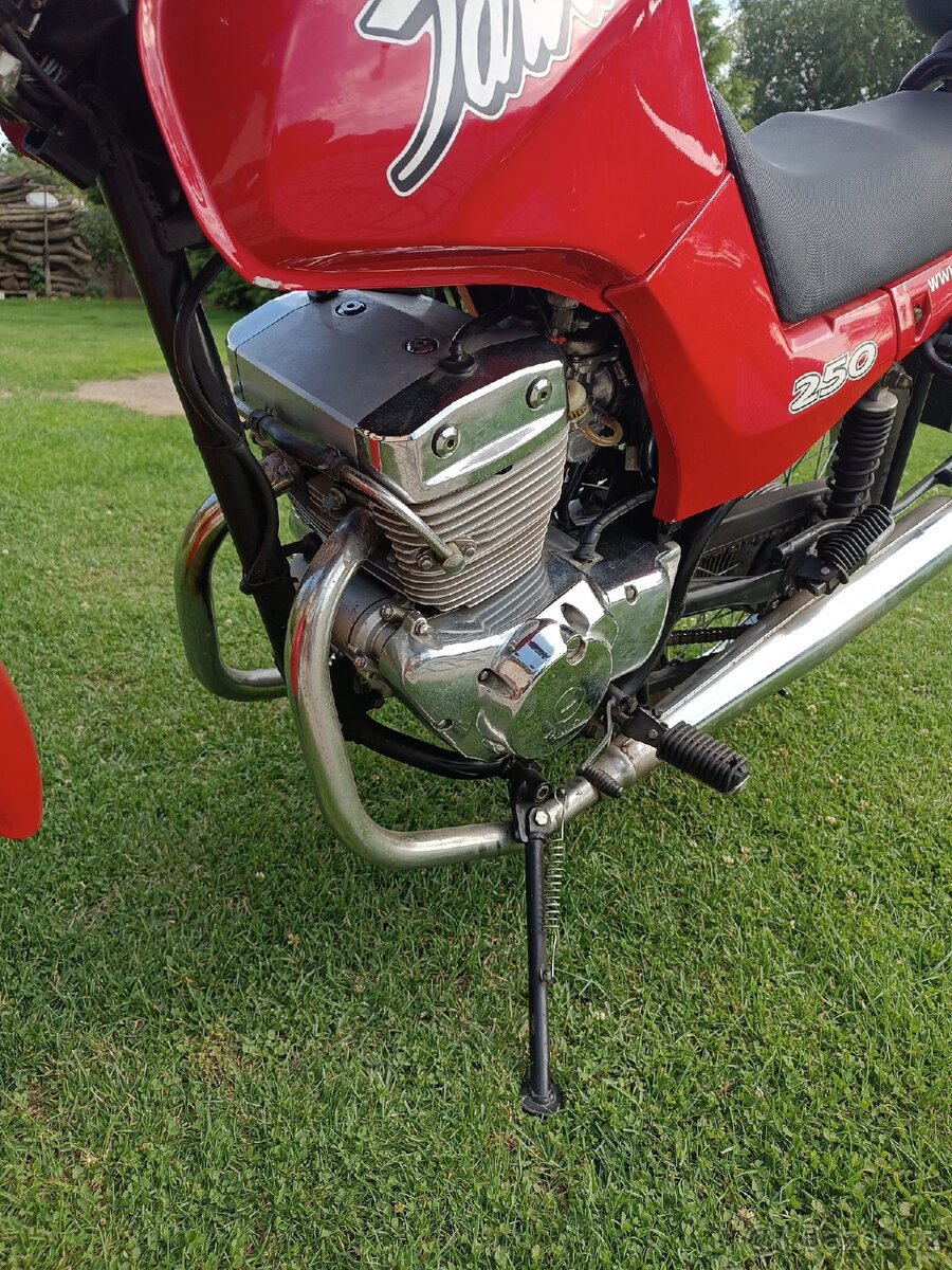 Jawa 250/597 travel - 7