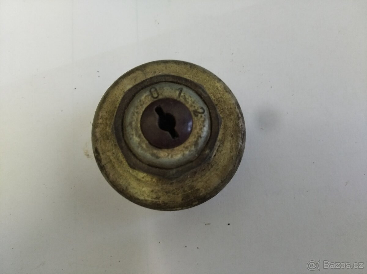 Kolo 3,25-16 a pneumatika 3,5-15 - 7