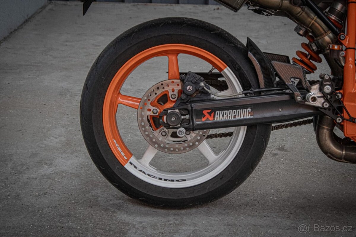 KTM 990 Super Duke R - 7