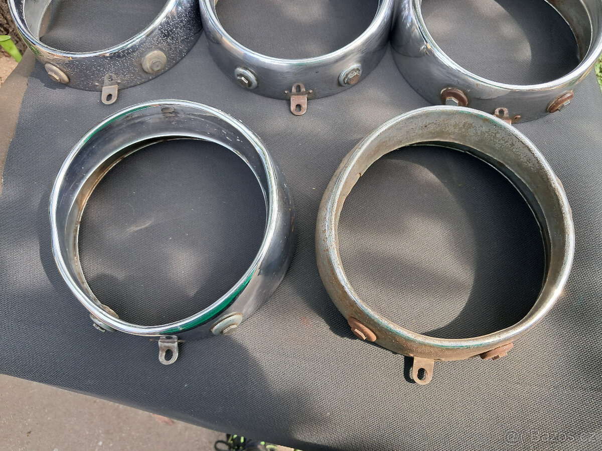 Jawa + ČZ - rámečky světel Škoda Octavia - 7