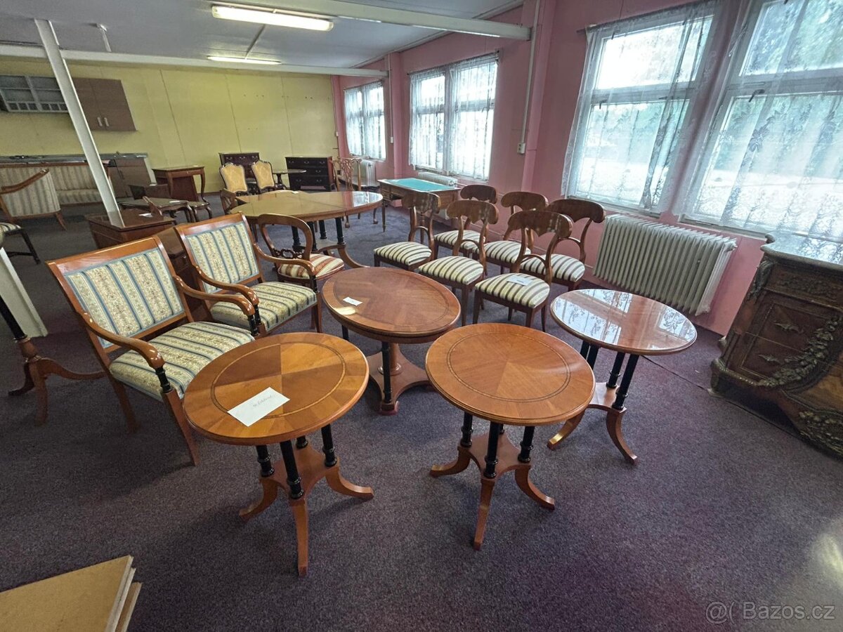 Starožitný nábytek - 7