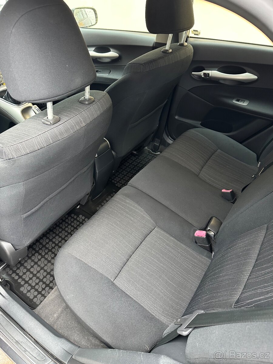 Toyota Auris - 7