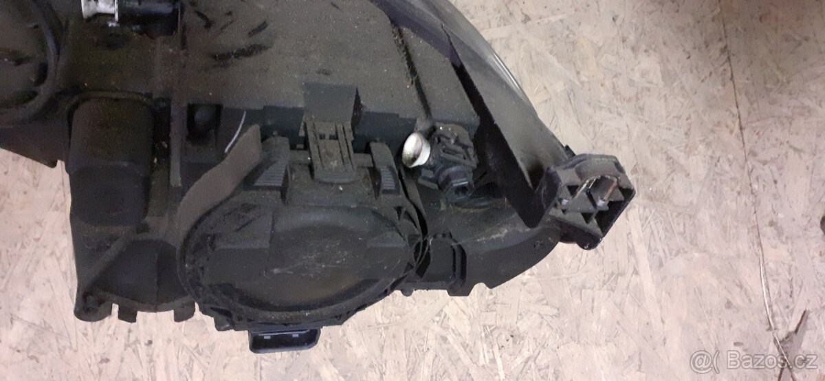 BMW X5 e70 - Přední xenony - 7