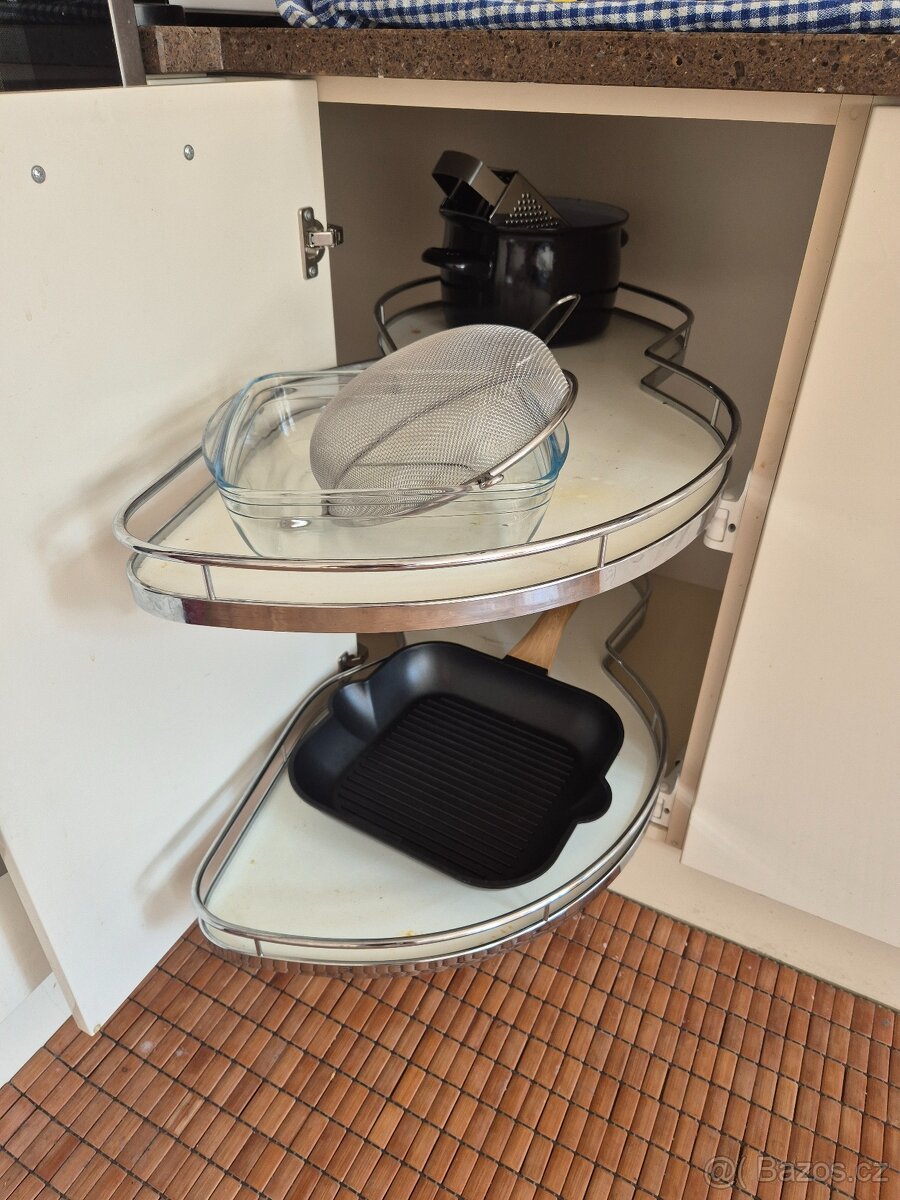 Kuchyně včetně spotřebičů a desky Technistone - 7