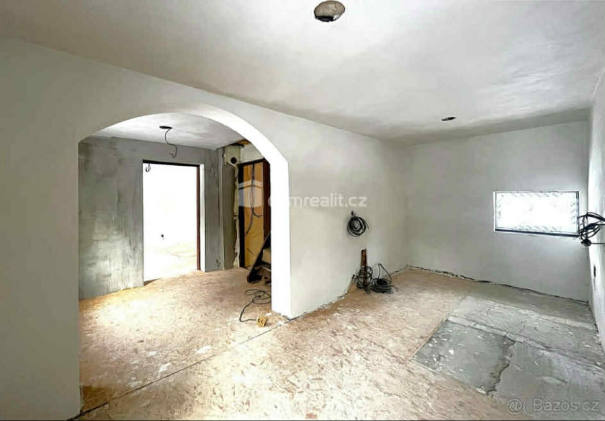 Prodám velký rodiny dům - 7