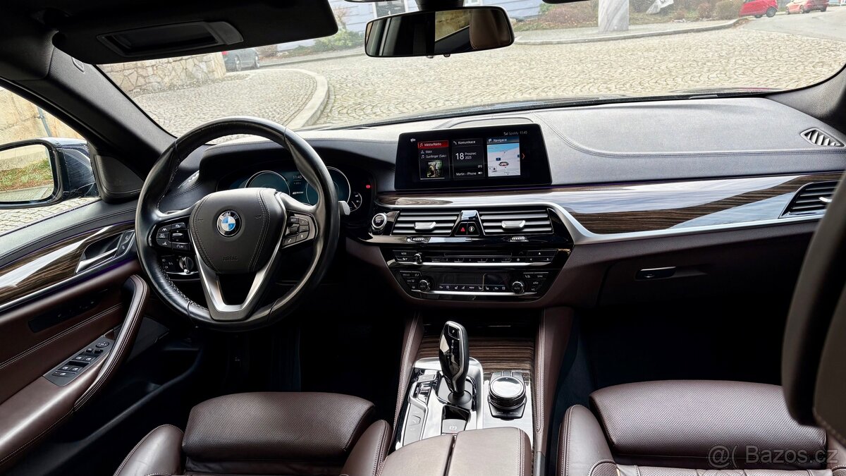 BMW 530e iPerformance G30,1.maj, SoftClose, NightVision, CZ - 7
