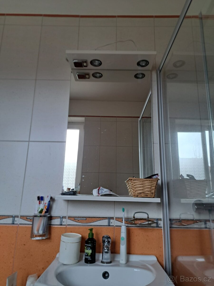 Za odvoz a vystěhování - 7