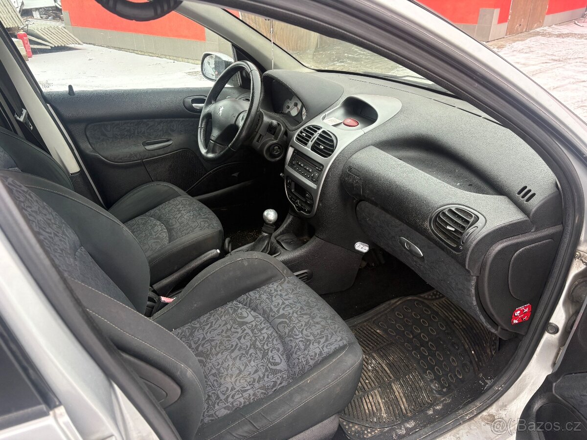 Peugeot 206 1,6HDI 80kw r.v. 2004 - 7