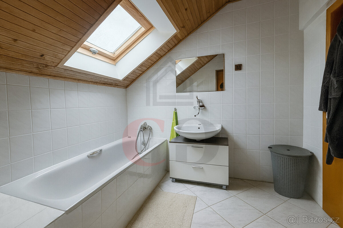 Prodej rodinného domu Tymákov - 7