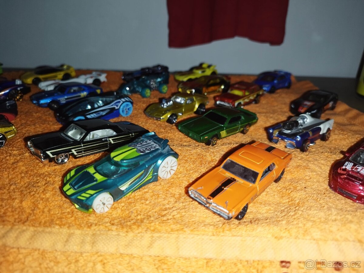 Hot wheels autíčka 36 ks - 7
