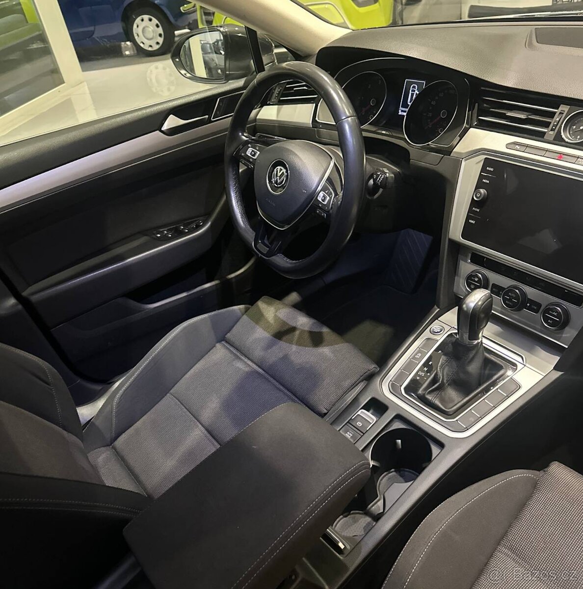 Volkswagen Passat, 2.0 TDI - DPH - nova kola/STK - 7