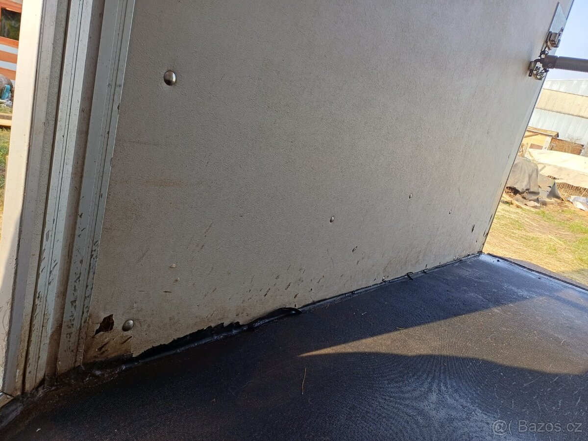 Prodám přepravník Humer na 1,5 koně - 7