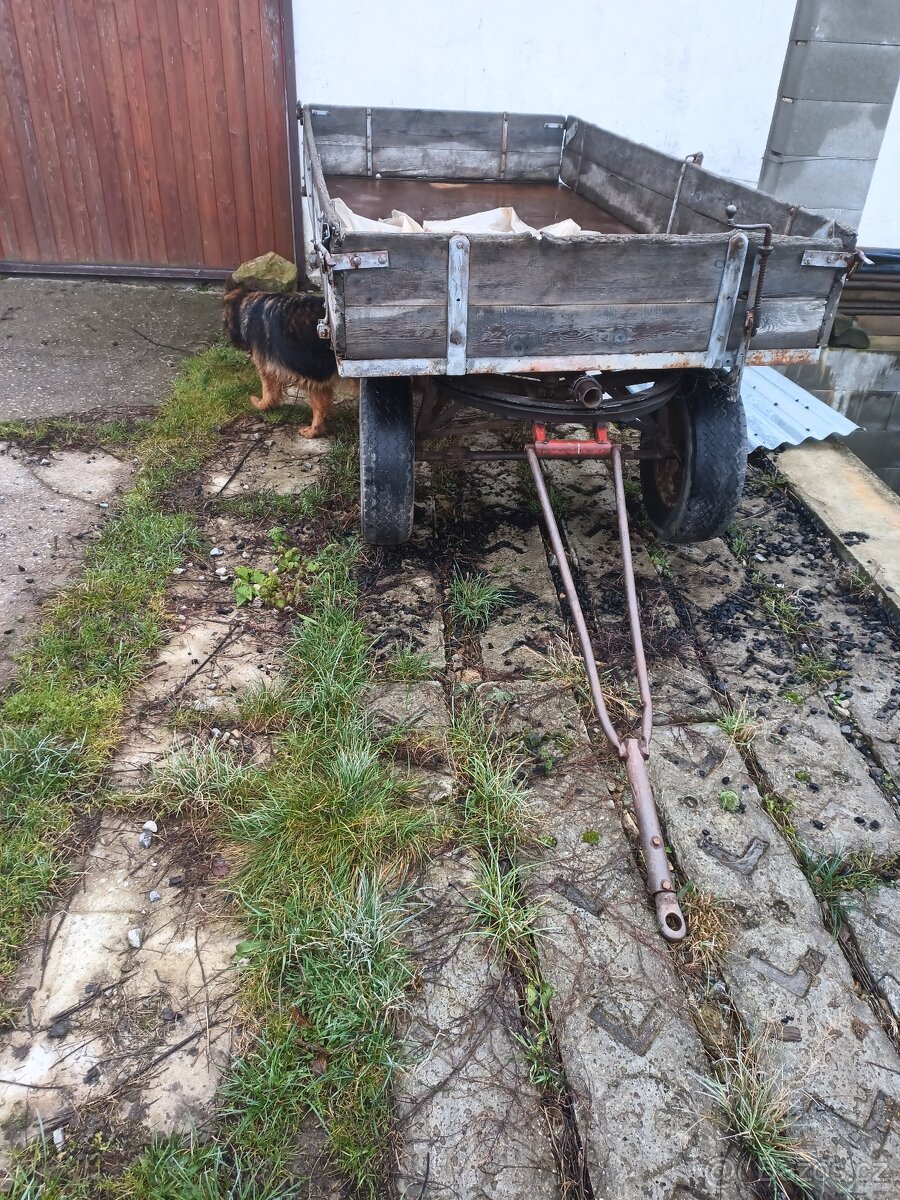 traktor 5211 vlek, brány, čert na brambory, nakladač - 7