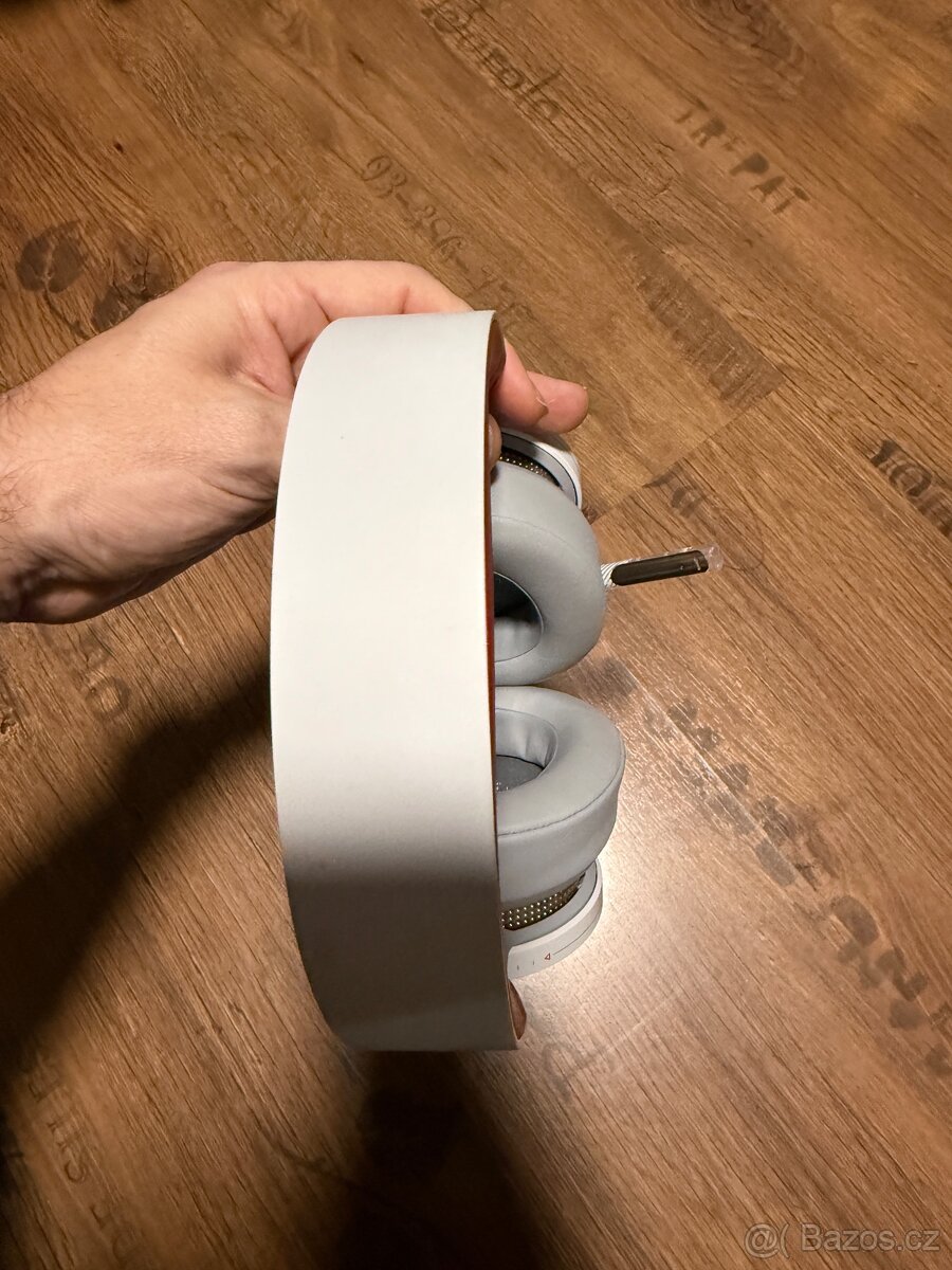 Sluchátka a ovladač Starfield - 7