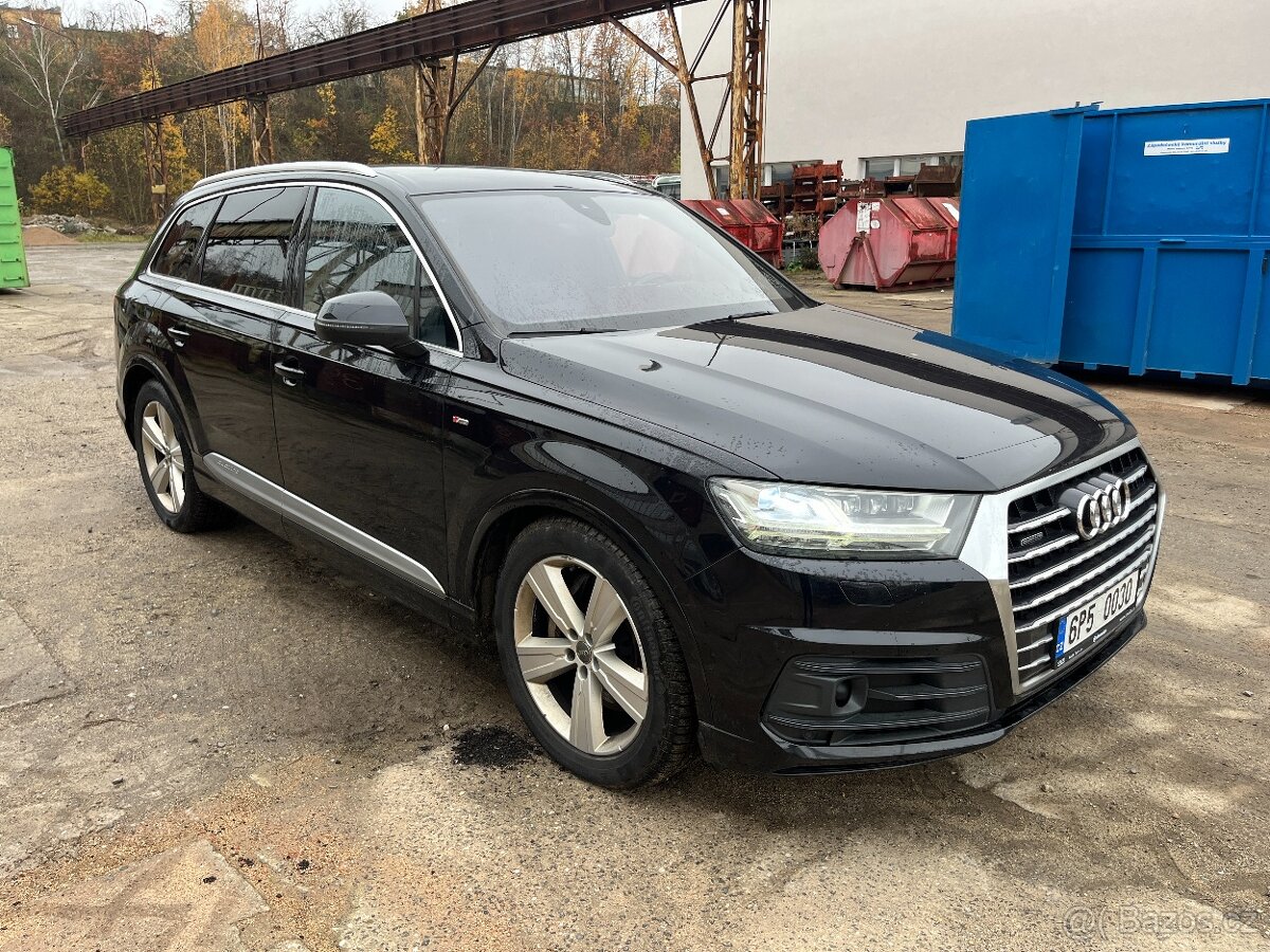 Audi Q7 3.0tdi 200kw 1.majitel nové v Čr max.možná výbava - 7