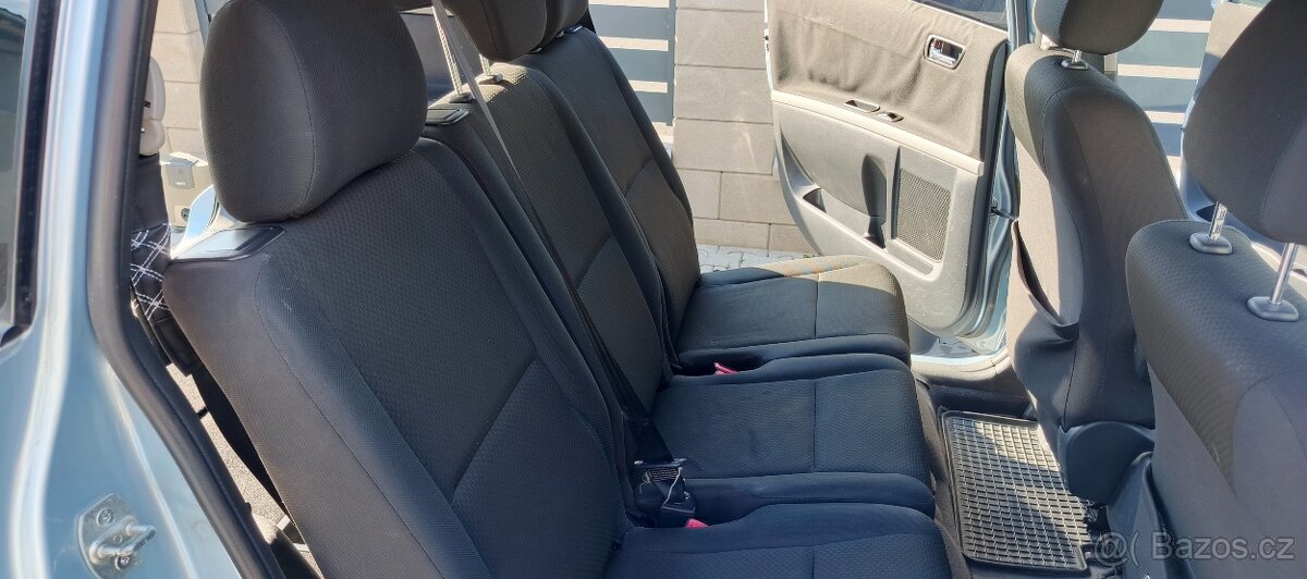 Toyota Corolla Verso, 2.2 D-4D 100kw, 7 míst - 7