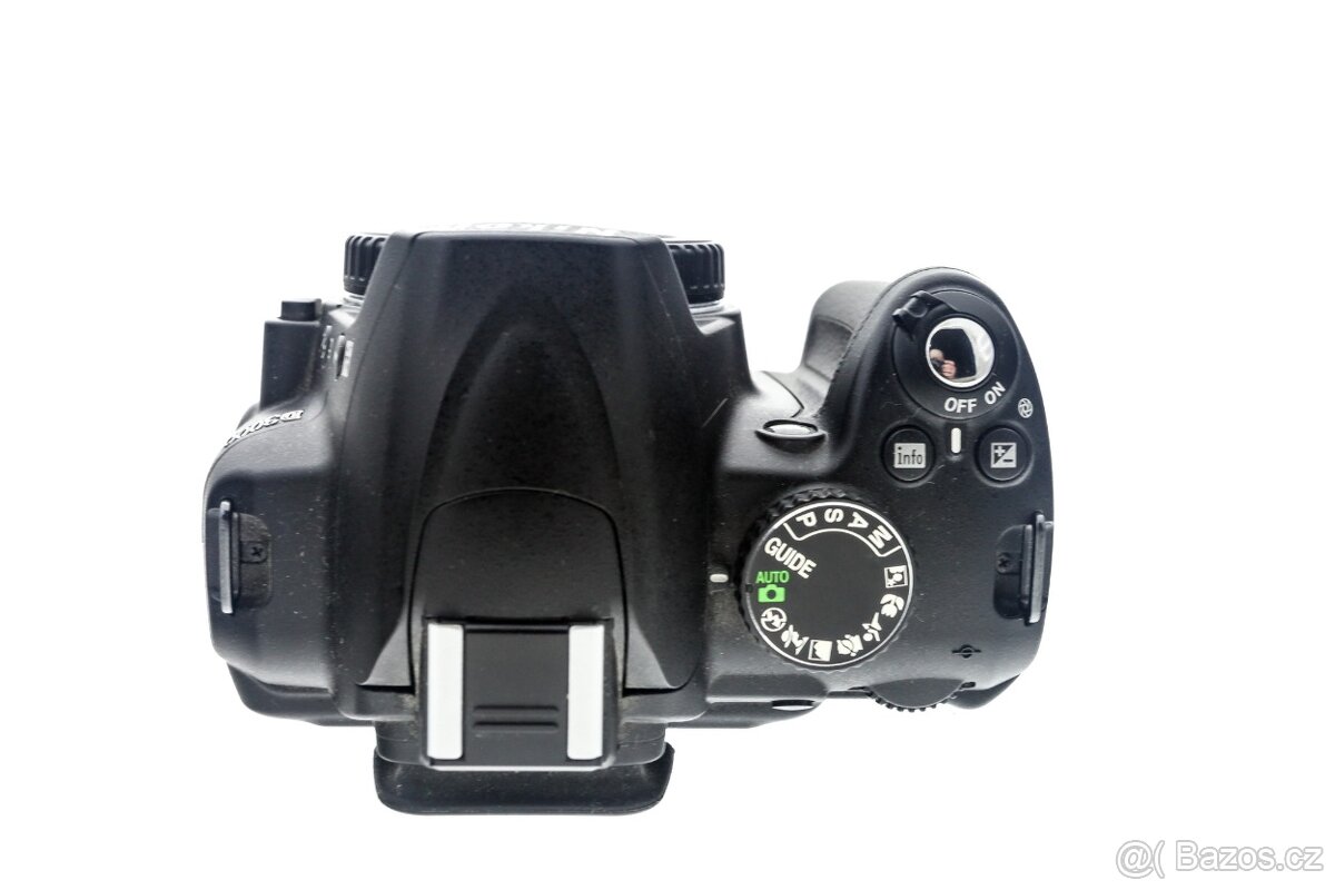 Zrcadlovka Nikon D3000 + 18-55mm - 7