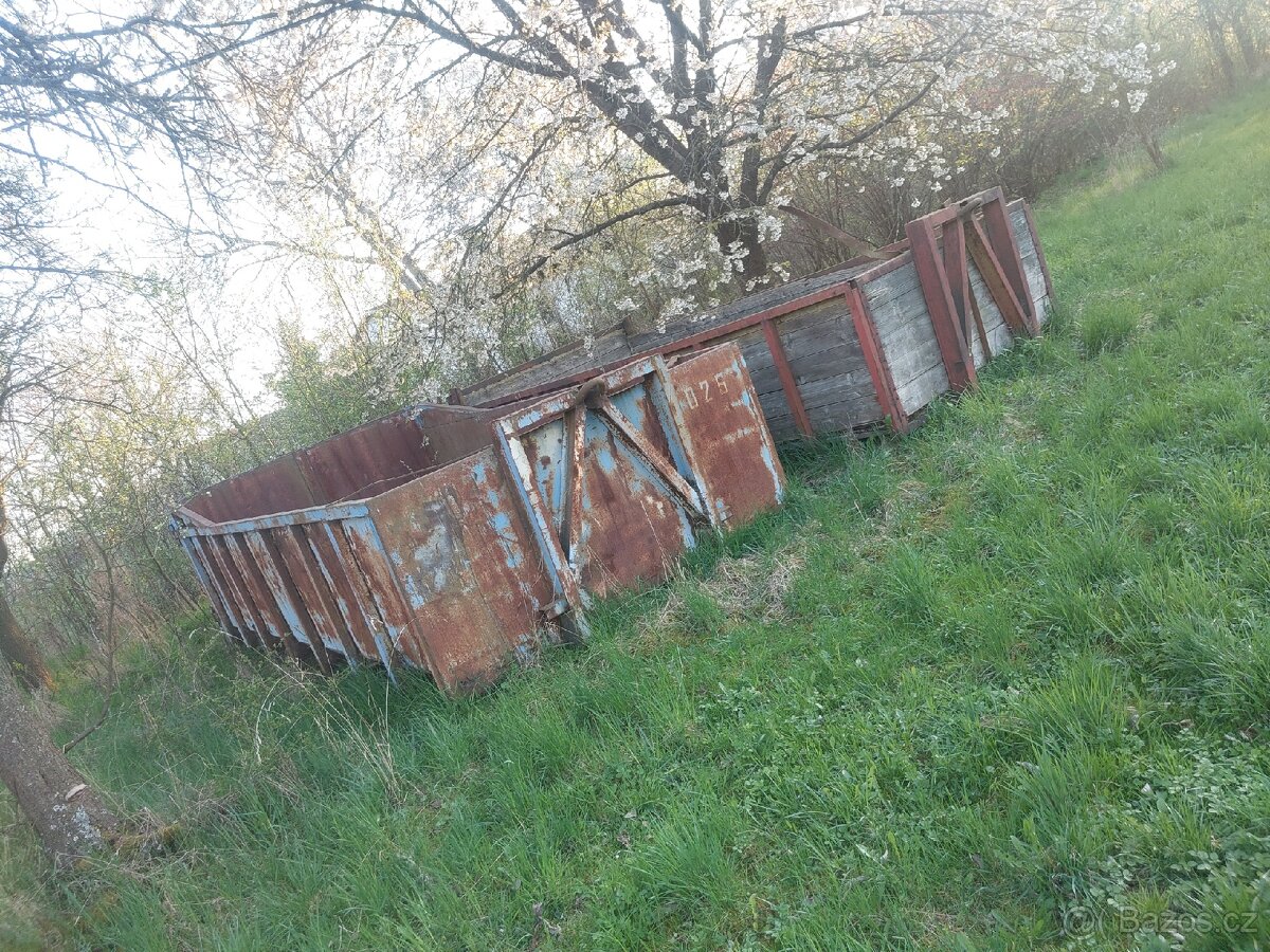Traktorový nosič kontejnerů - 7
