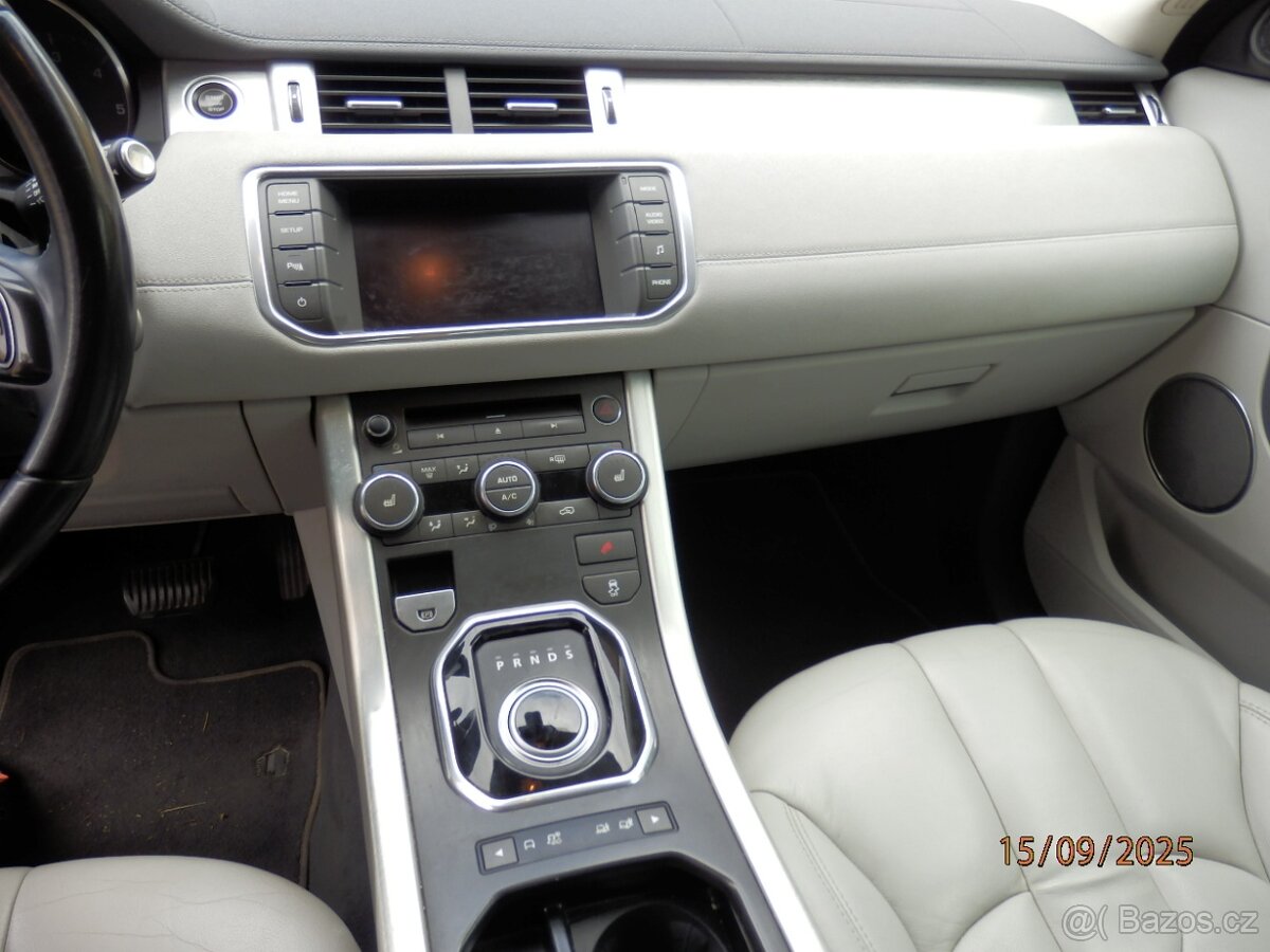 LAND ROVER EVOQUE TD4 - 4x4 - 7