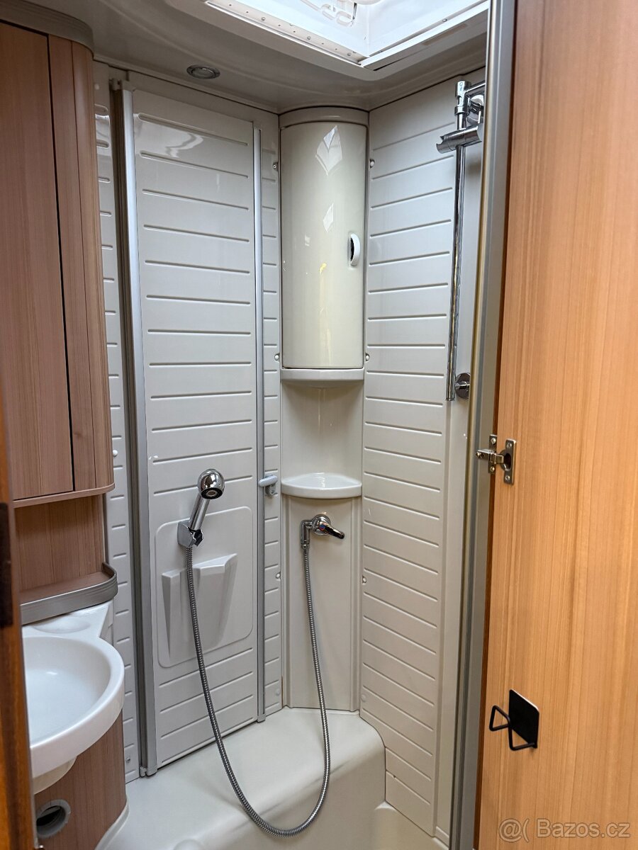 Bürstner ixeo plus IT 710 2,3JTD - 7