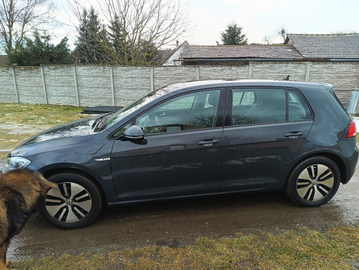 VW E-Golf, rv 2020, 100kw,52000km, 1 majitel - 7