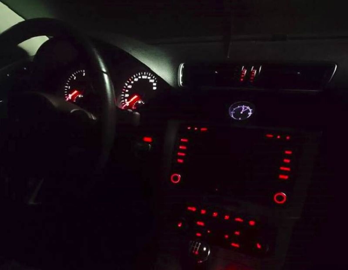 PODSVICENE VYDUCHY VENTILACE PASSAT - 7