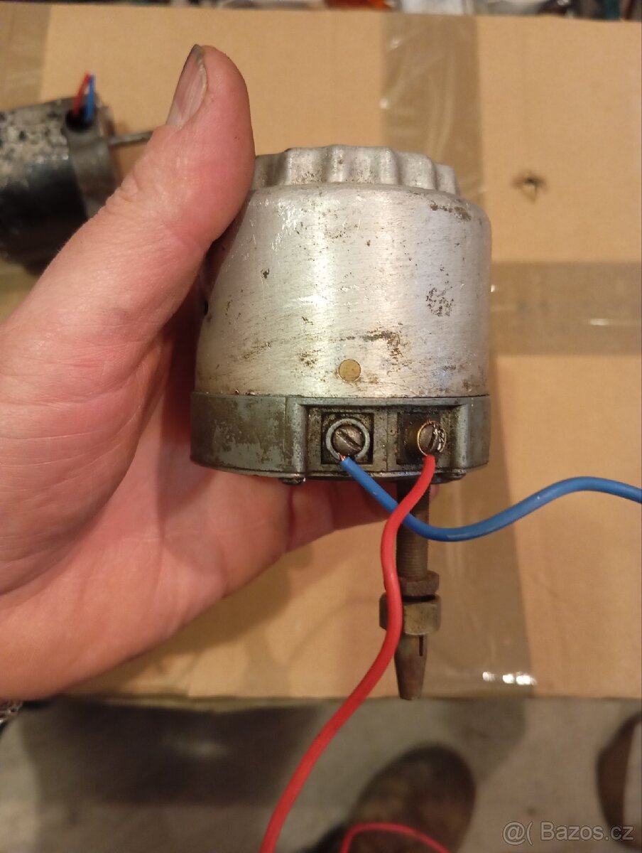 Motorky stěračů Avog - 7